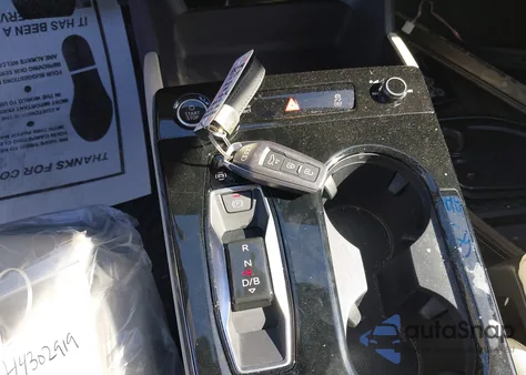 2025 Audi Q6 E-Tron Premium Plus Quattro from USA, damaged, VIN WA124BGF0SA026088